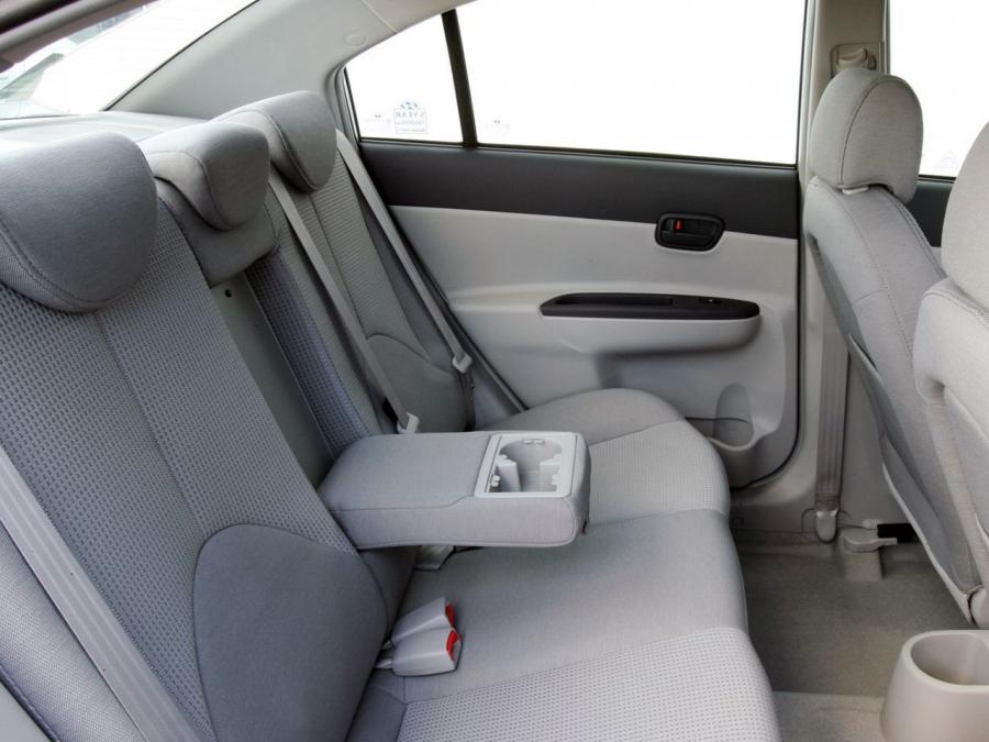  Hyundai Accent Sedan 2006 года  (AU) (фото 6 из 11)